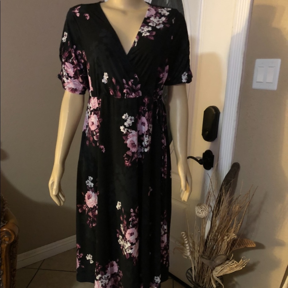 New woman’s Torrid dress